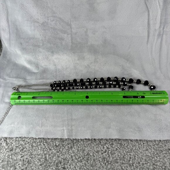 Black Faceted Beaded Necklace Three Strand Silver Tone Accents Vintage Classic - Picture 7 of 16